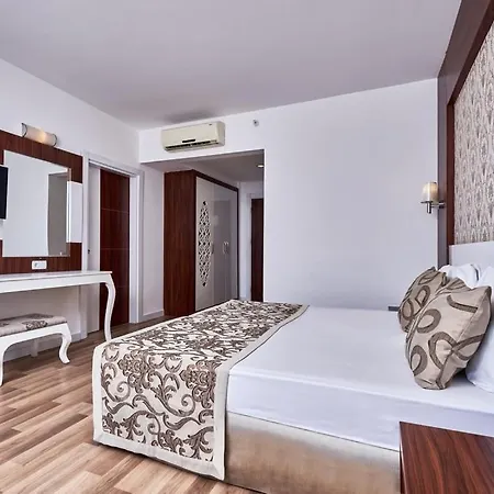 Maya World Side Hotel 4*